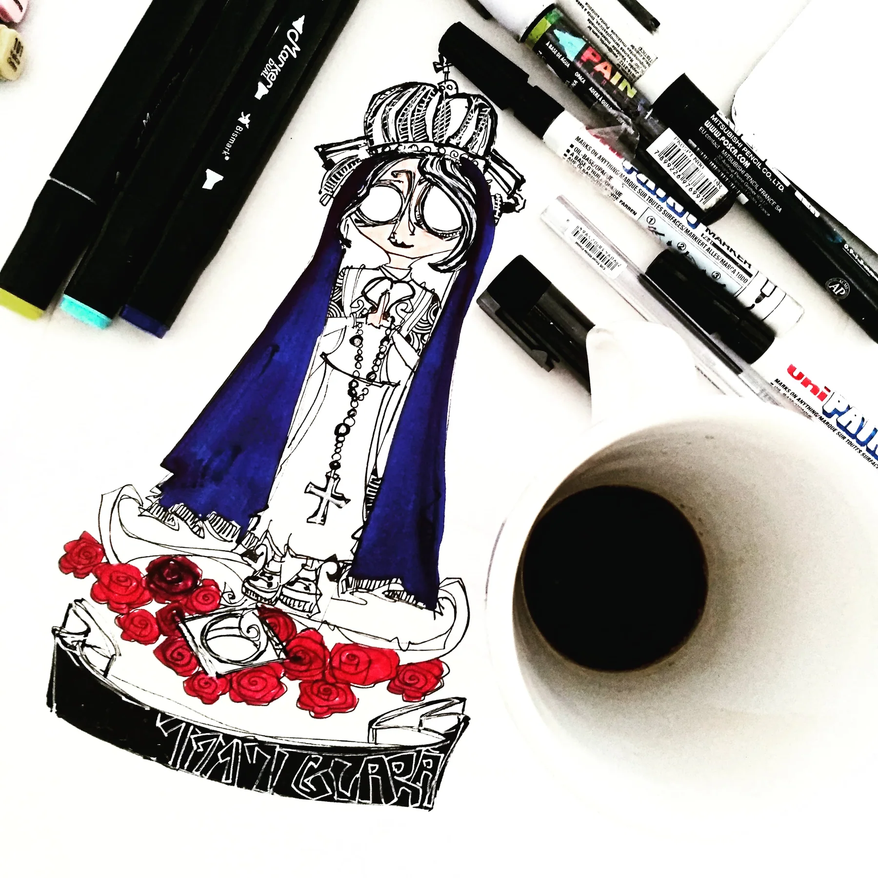 Santa Clara em desenho com flores e café