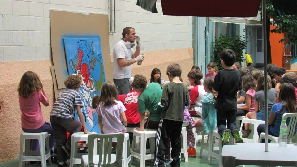 Oficina de arte no Caravelas, Vila Madalena, 2014