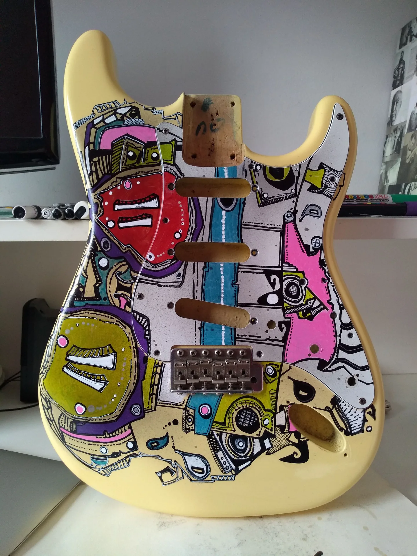 Guitarra customizada por Marcelo Zuffo