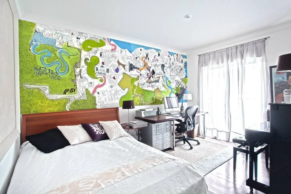 Painel residencial integrado a quarto e espaço de trabalho